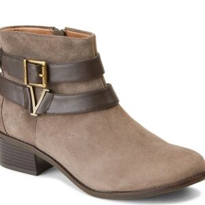 Elegant Griege Ankle Boots